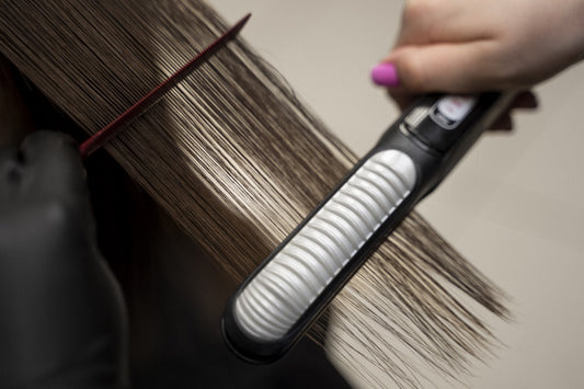 Master Professional Hair Styling with GLAMOORA's Revolutionary Straightener Brush
