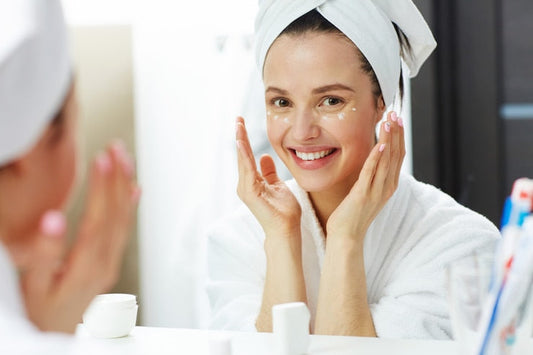 Natural vs. Synthetic Ingredients in Skincare: What You Need to Know