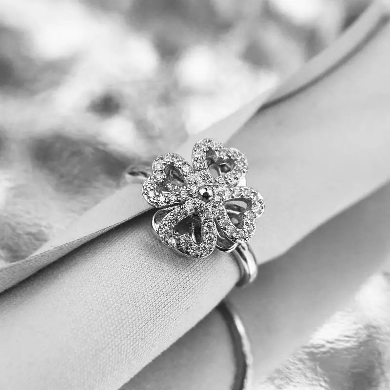 Glamoora Heart Shaped Clover Anxiety Rotate Ring