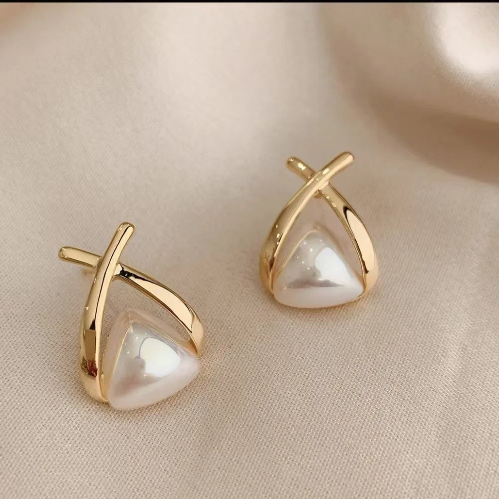 GLAMOORA Heart Pearl Drop Earrings