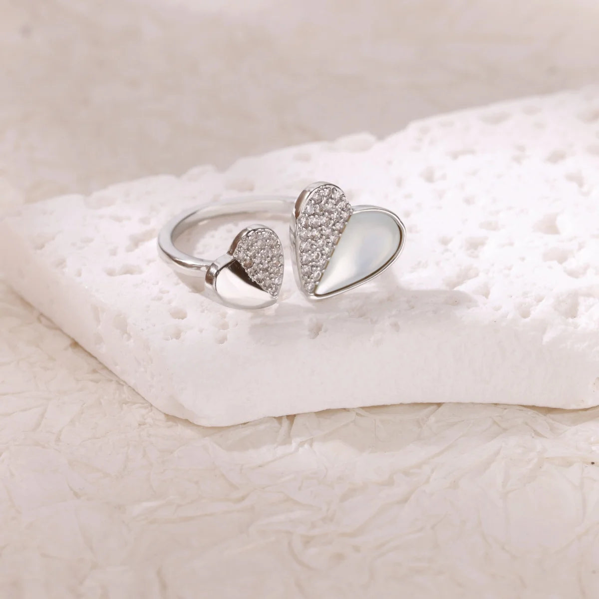Glamoora Minimalist Imitation shell Heart Open Ring