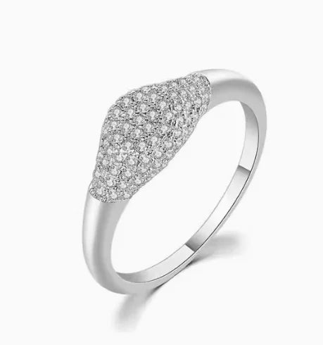 Glamoora - Insta-Chic Women's Fashion Ring (Single Piece)